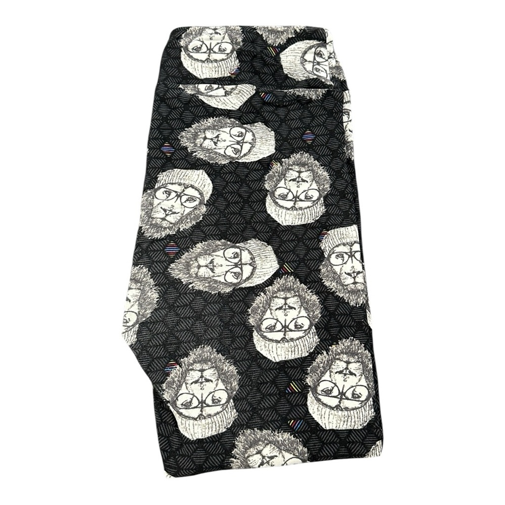 LuLaRoe Hipster Lion Print Tall & Curvy